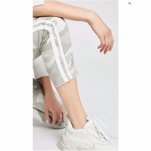 Mother The Shaker Chop Cropped Pants Green Gray Camouflage Pockets Size 25 - Picture 2 of 9